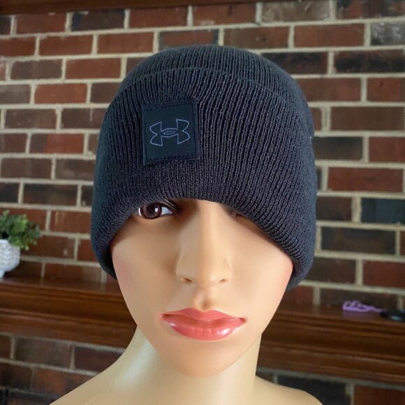 Under Armour Women's Wool Blend Black Beanie Hat Colder Conditions Leather Logo - Picture 3 of 16